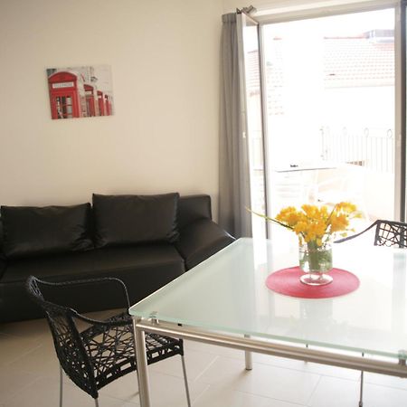 Le Vieux Port Apartments 칸느 객실 사진